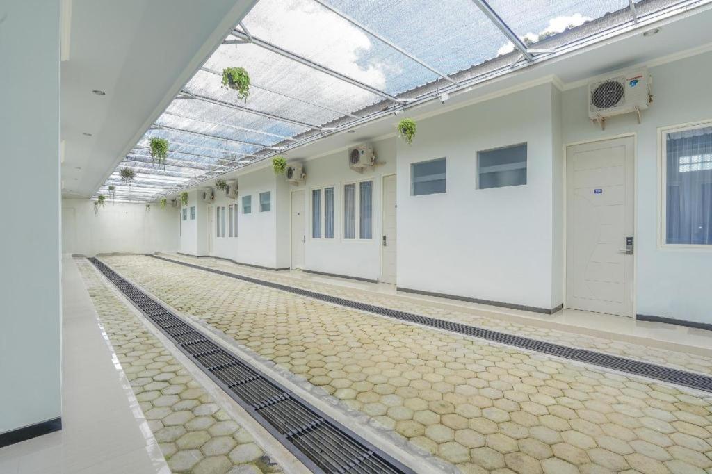 Oyo 477 Raka Residence Syariah Purwoharjo Banyuwangi 바뉴왕기 외부 사진